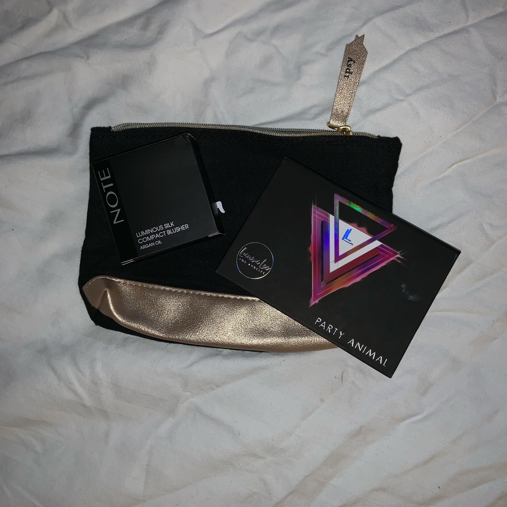 Note blush and Laura lee Los Angeles bundle